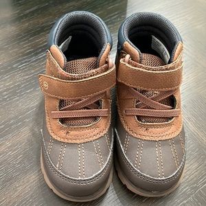 Stride rite boots size 8
